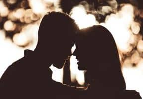 کنترل پنهان در پشت عشق‌بمباران: وقتی عشق، نقابی برای سلطه است
